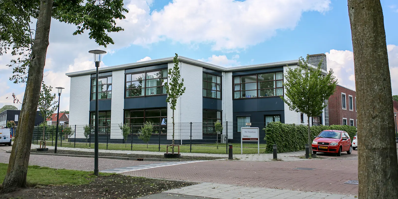 Het Venenhuis in Deventer is een kleinschalige en betaalbare woonzorglocatie voor mensen met dementie