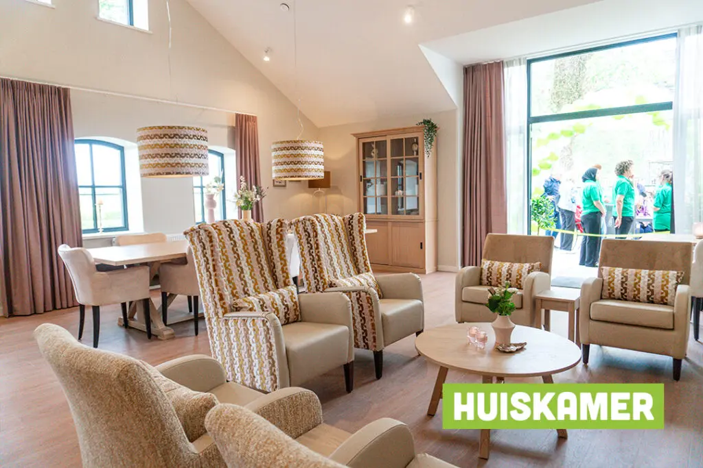 Een foto van Het Schuytgraafhuis van Dagelijks Leven waar mensen met dementie kleinschalig en betaalbaar wonen in een particuliere zorginstelling