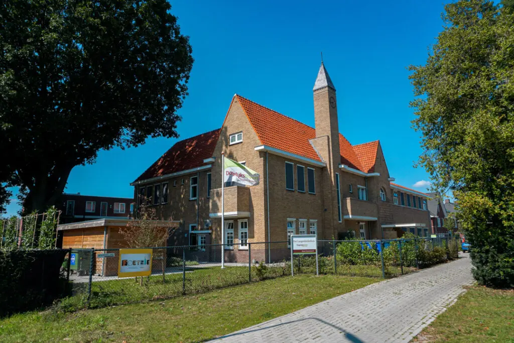 Een foto van Het Langenlindenhuis van Dagelijks Leven waar mensen met dementie kleinschalig en betaalbaar wonen in een particuliere zorginstelling