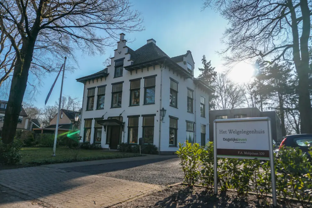 Een foto van Het Welgelegenhuis van Dagelijks Leven waar mensen met dementie kleinschalig en betaalbaar wonen in een particuliere zorginstelling