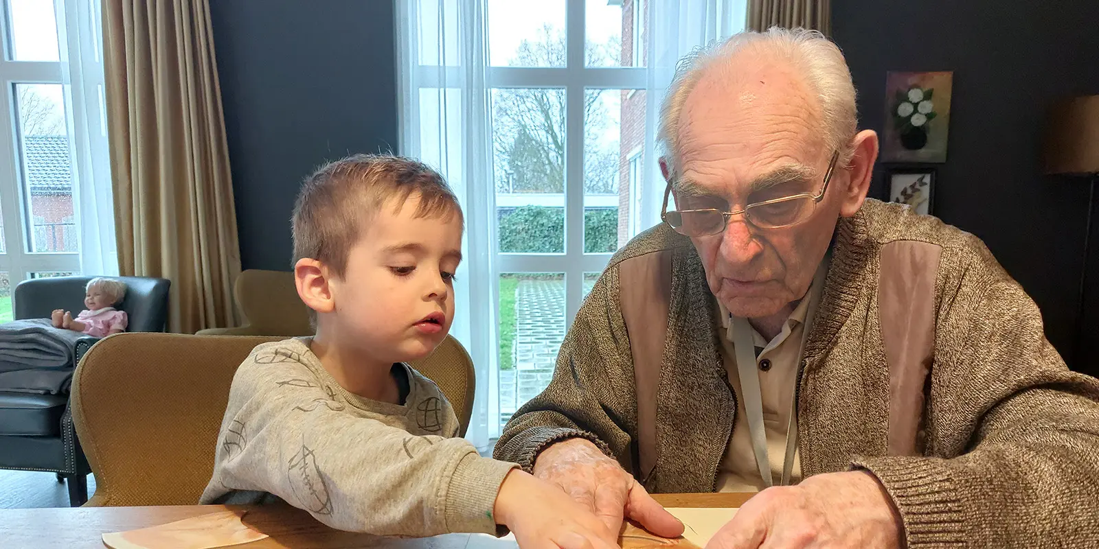 foto van Guus en zijn grote vriend