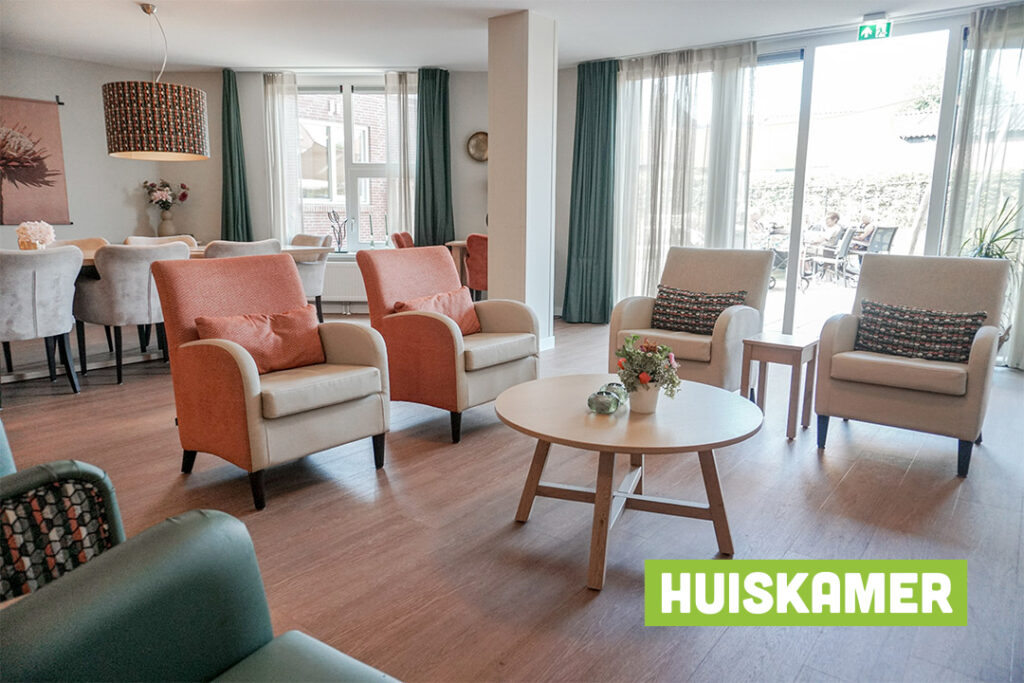 Een foto van Het Oosterkerkhuis van Dagelijks Leven waar mensen met dementie kleinschalig en betaalbaar wonen in een particuliere zorginstelling
