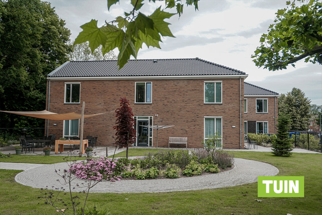 Een foto van Het Meidoornhuis van Dagelijks Leven waar mensen met dementie kleinschalig en betaalbaar wonen in een particuliere zorginstelling