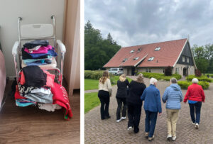 Twee foto's. Op de linkerfoto klaargelegde kleding om in te pakken om mee te nemen op vakantie. Op de tweede foto zien we de bewoners met dementie van achteren terwijl ze naar hun vakantiehuis wandelen. 